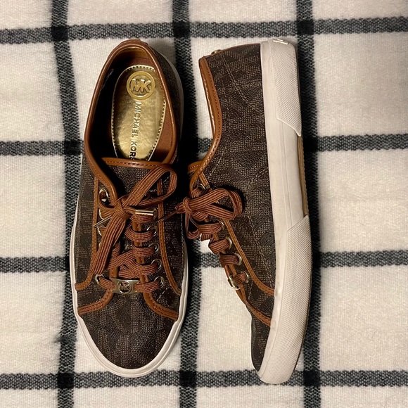 Michael Kors Shoes - Michael Kors logo shoes